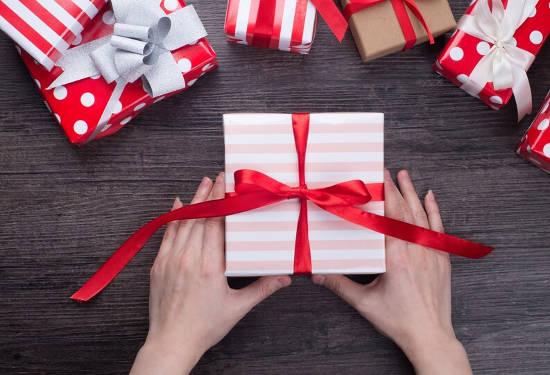 Inexpensive But Impressive Graduation Gift Ideas in Dubai 2027