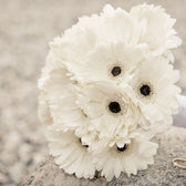 What does White Flowers mean in Dubai (UAE)?