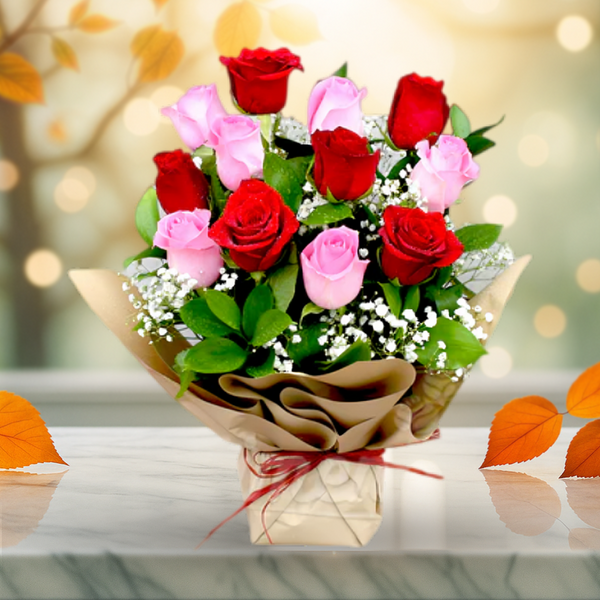 12 Mixed Pink &  Red Roses Simple Arrangement
