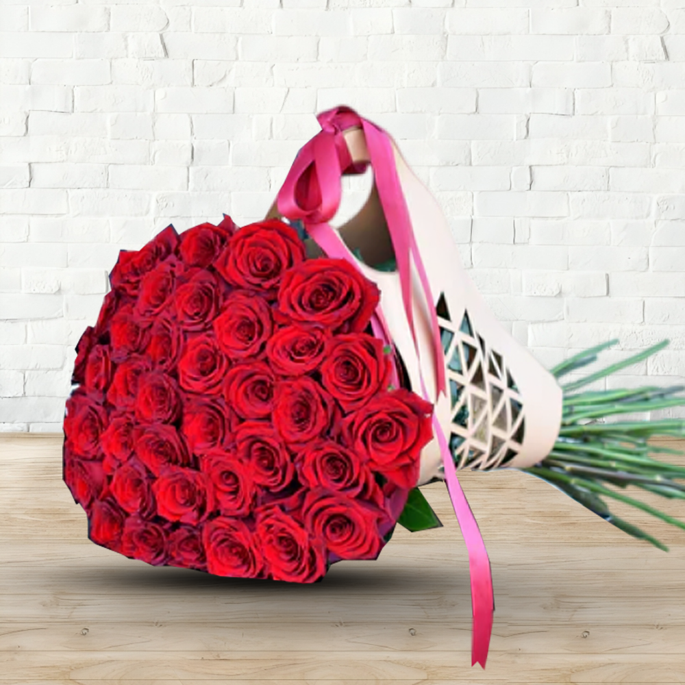 Lovely Red Roses Fresh Flower Hand Bouquet Cream HolderWrapper