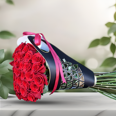 Lovely Red Roses Fresh Flower Hand Bouquet with Black HolderWrapper