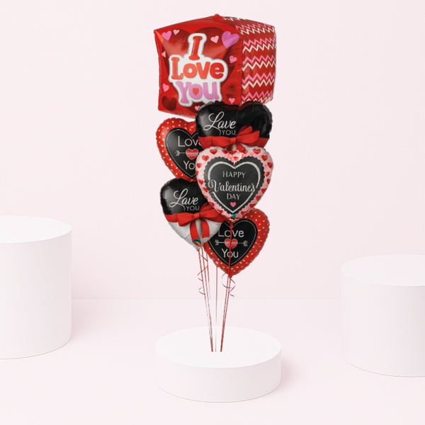 VALENTINE'S SCALLOPED TRIM BALLOONS