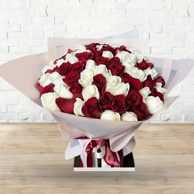 Serendipity Love Red & White Roses Fresh Flower Hand Bouquet