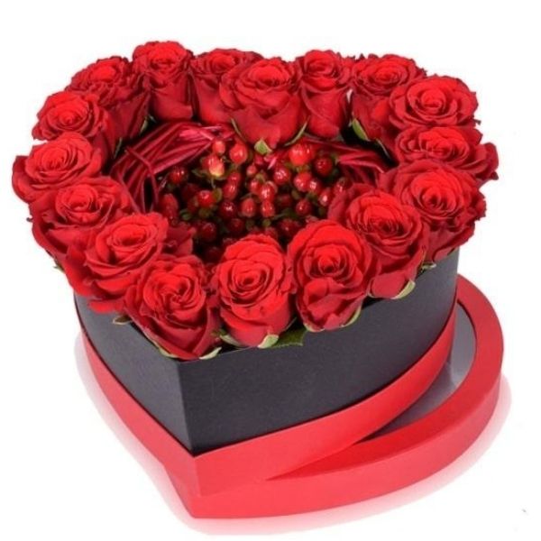 Open Heart - Roses N Berries 18roses