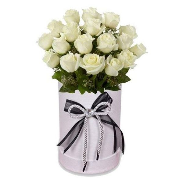 White and White Roses -18 Roses